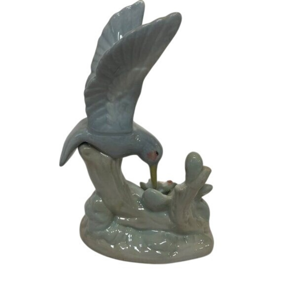 Hummingbird Drinking From Flowers Ceramic Figurine Gaylord? Vintage Hand Painted - Picture 4 of 5